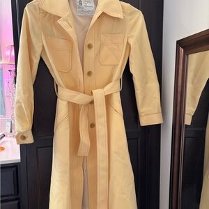 ✨Vintage London Fog Butter Yellow Trench Coat